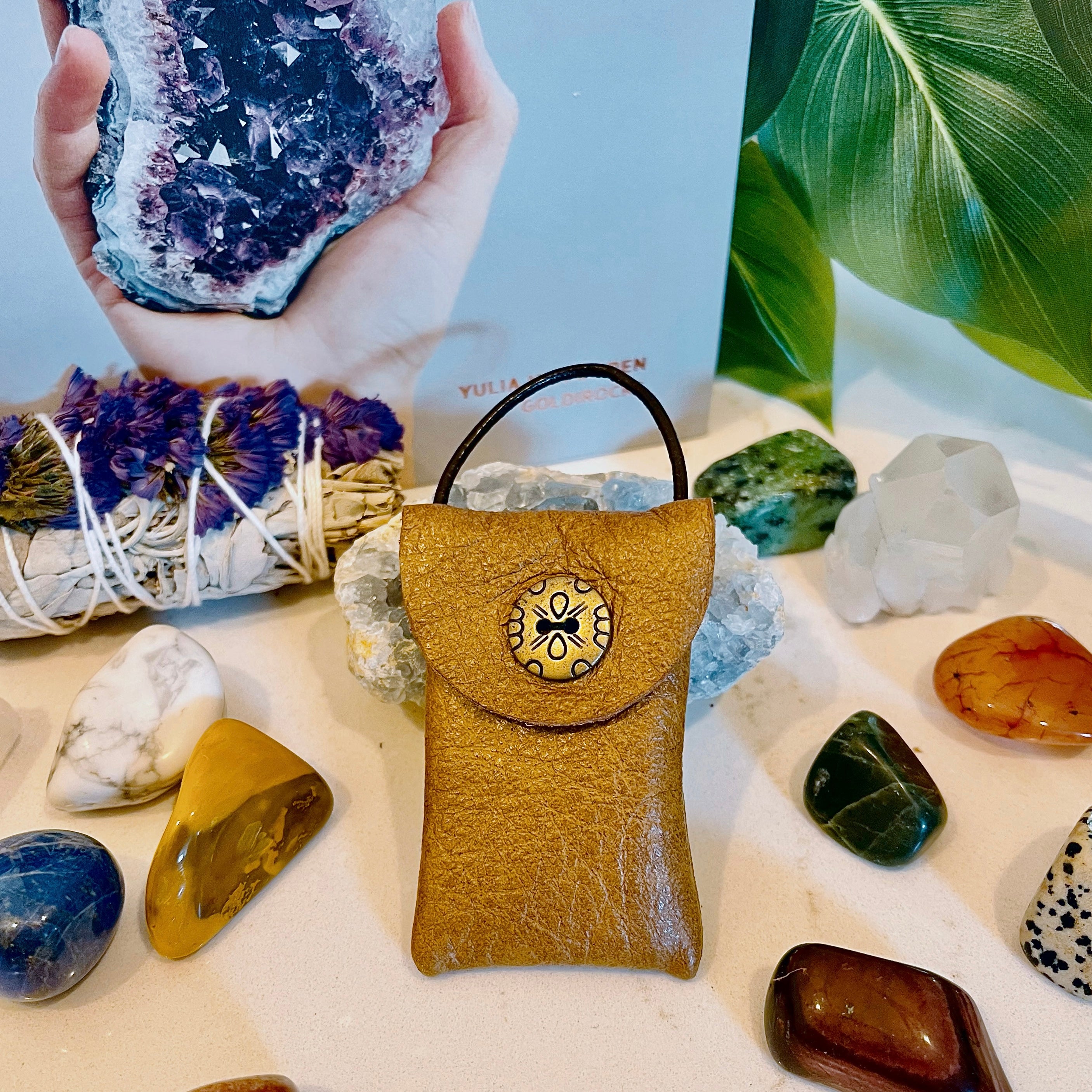Golden Oak Crystal Pouch Necklace w/ Vintage Gold and Black Golden Oak Crystal Pouch Necklace w/ Vintage Gold and Black